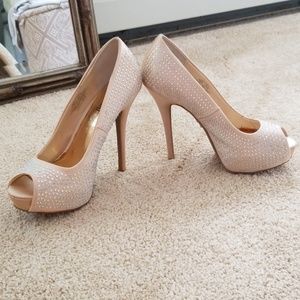 Jennifer Lopez heels